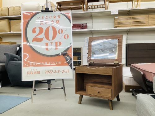 収納家具のドレッサー