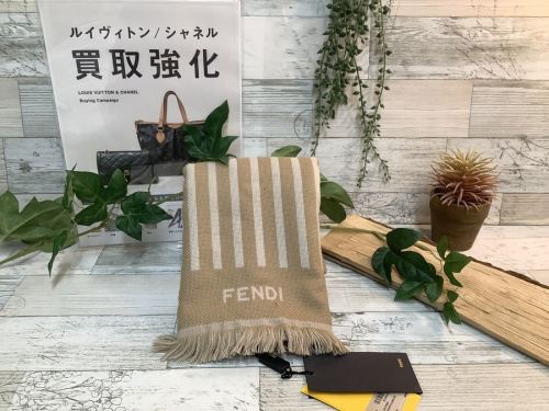 服飾小物のマフラー