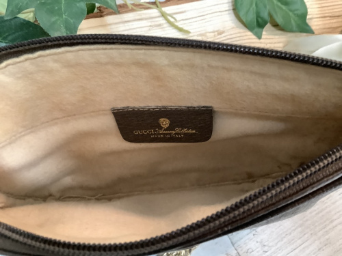 チェーンショルダーポーチのGUCCI