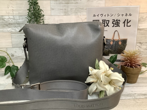 バッグ・財布のバッグ