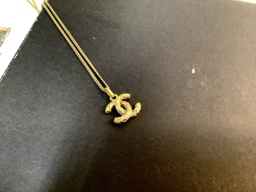 ネックレスのヴィンテージネックレス