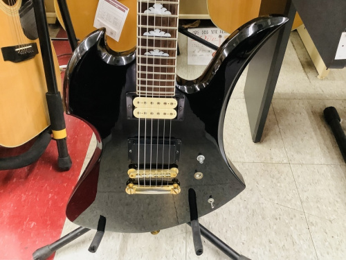 トレファク秦野のFERNANDES