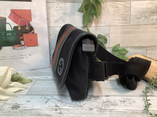 ボディーバッグのGUCCI