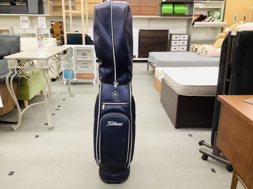 ゴルフバッグのTITLEIST