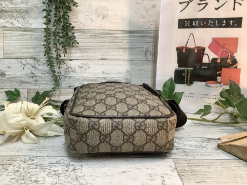 ショルダーバッグのGUCCI