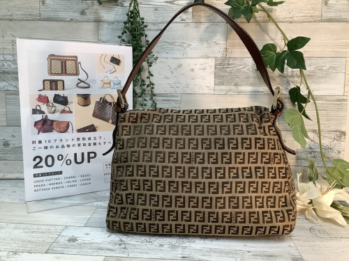 ワンショルダーバッグのFENDI