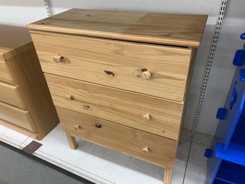 収納家具のチェスト