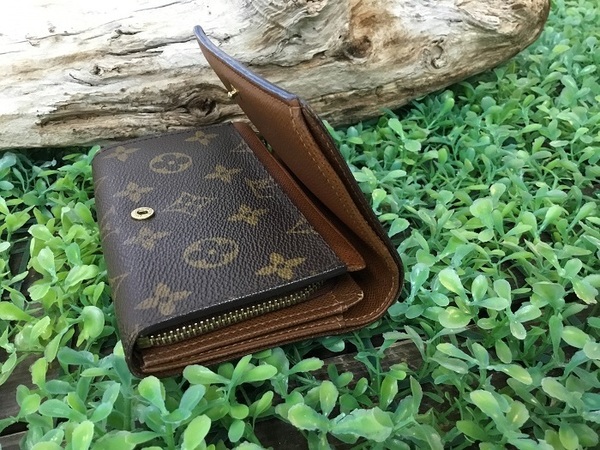 LOUIS VUITTON（ルイヴィトン） ポルトモネ ビエ