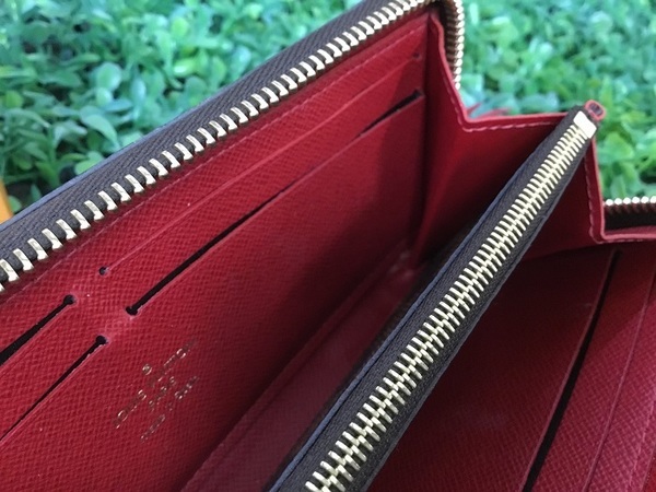 LOUIS VUITTON（ルイ ヴィトン）ダミエ・ポルトフォイユ