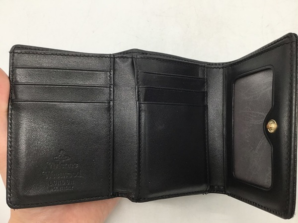 Vivienne Westwood(ヴィヴィアン ウエストウッド) 3つ折り財布