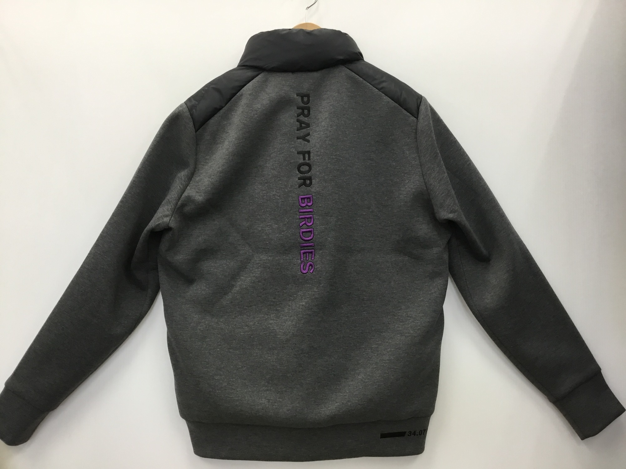 G/FORE ジーフォア　ダウンジャケット 黒　グレー G/FORE(ジーフォア) ゴルフダウンブルゾンを買取入荷しました！【郡山