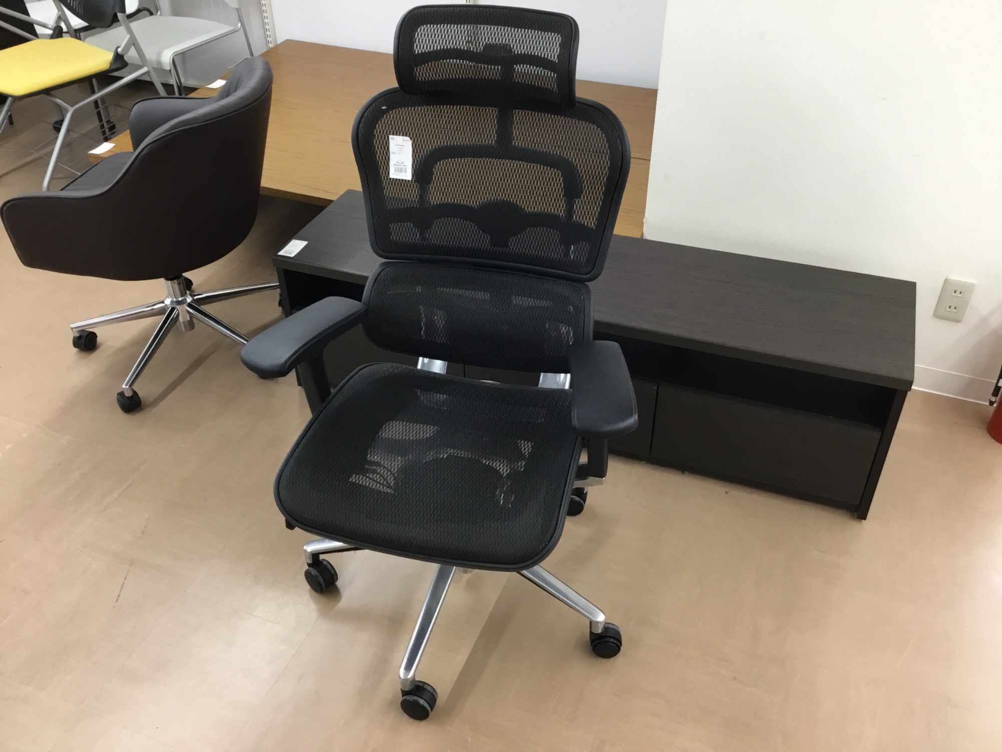 エルゴヒューマン　チェア【現地引き取り】 新しくなったエルゴヒューマン！チェアの変更点とラインナップを