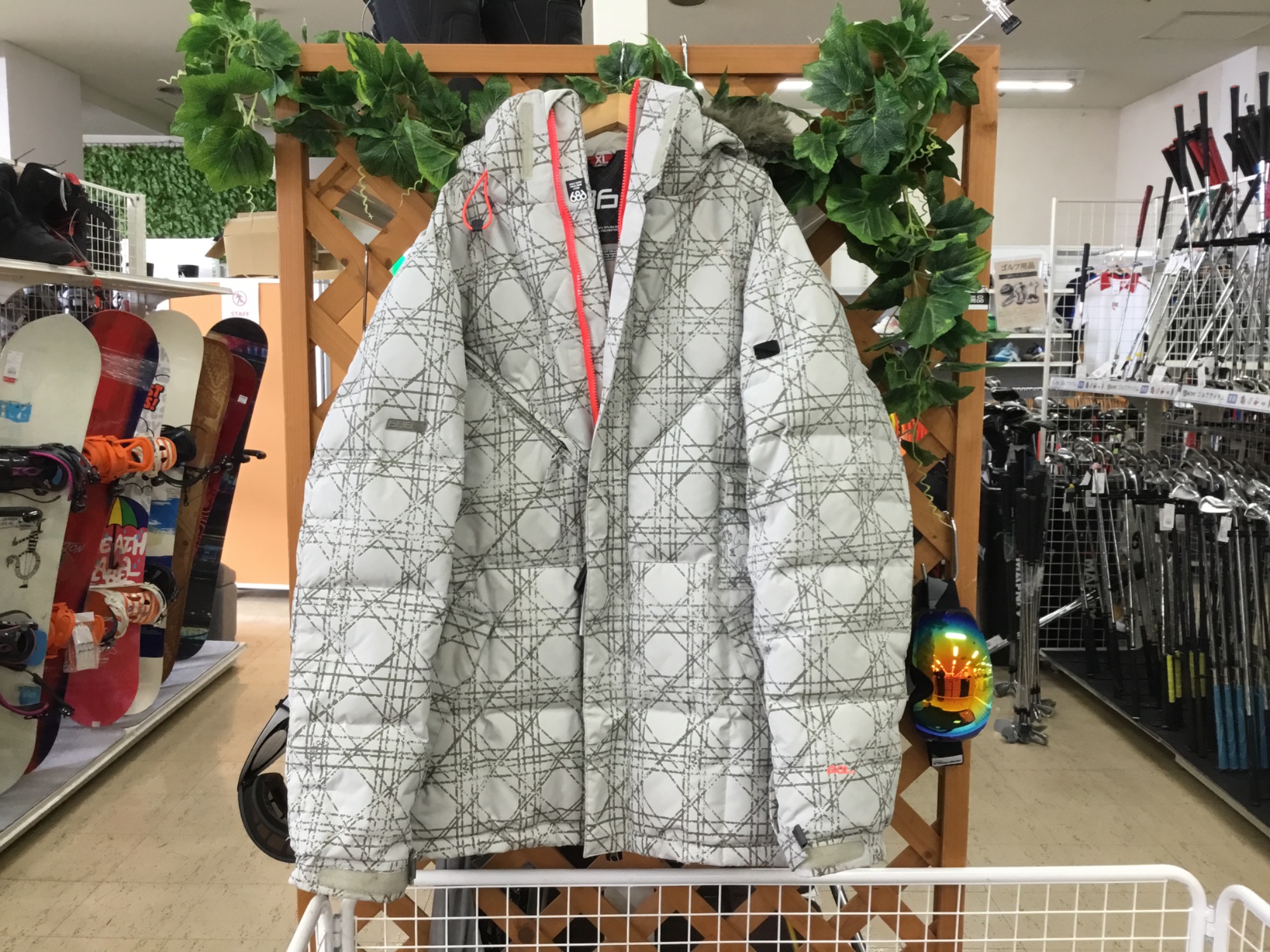 シックスエイトシックスのスノボウェアが買取入荷しました！【郡山安積