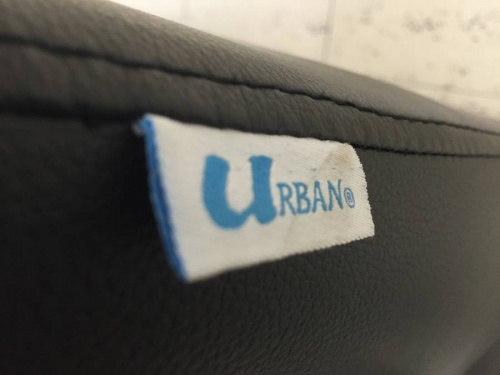 3人掛けソファーのURBAN