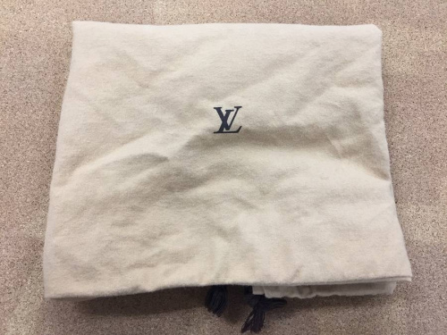 バッグのLOUIS VUITTON