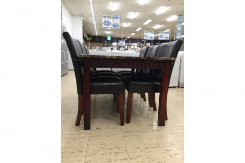 ダイニングテーブル