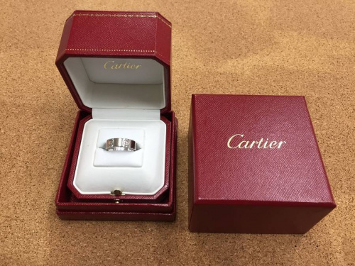 リングのCartier