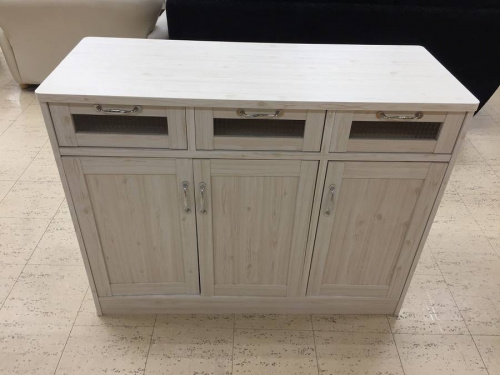 食器棚の対面式カウンター