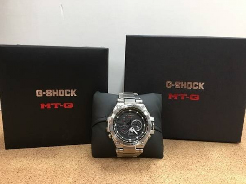 ブランド・ラグジュアリーのアクセサリー