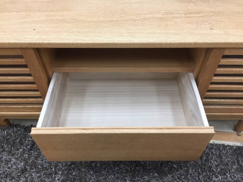 ローボードの起立木工