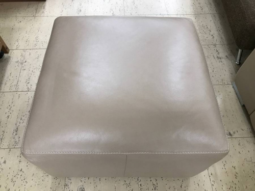 ソファーのACTUS