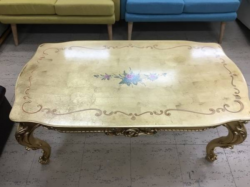 家具・インテリアのテーブル