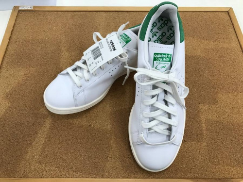 メンズファッションのスニーカー