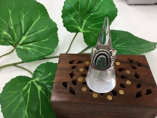 ブランド・ラグジュアリーのアクセサリー