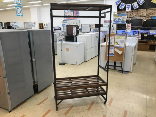 家具・インテリアのコートハンガー