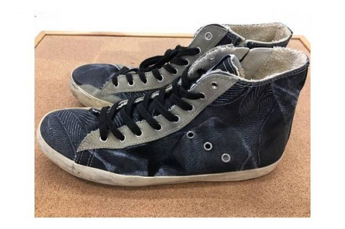 ハイカットスニーカーのGOLDEN GOOSE
