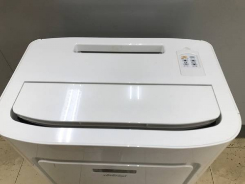 季節家電のスポットエアコン