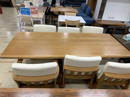 家具のダイニングセット