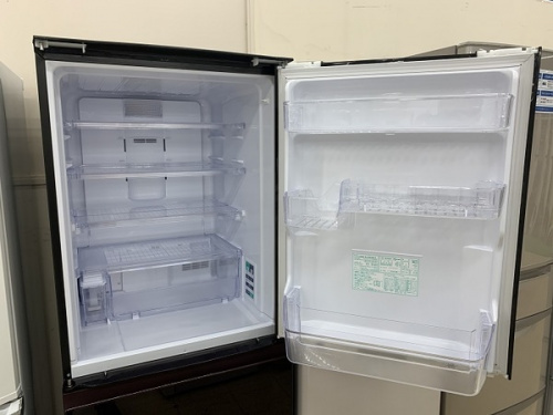 冷蔵庫の3ドア冷蔵庫