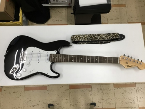 エレキギター mavis(メイビス) ブラック 買取入荷致しました