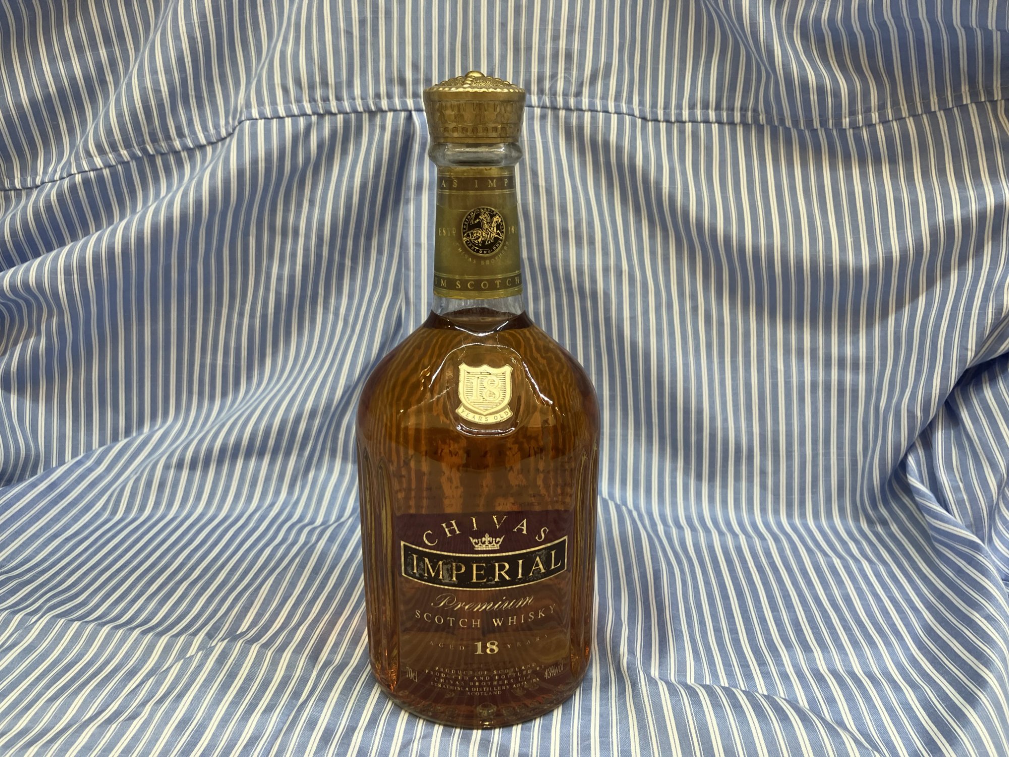 Imperial / インペリアル】シーバス 18年 金キャップ 700ml｜熟成