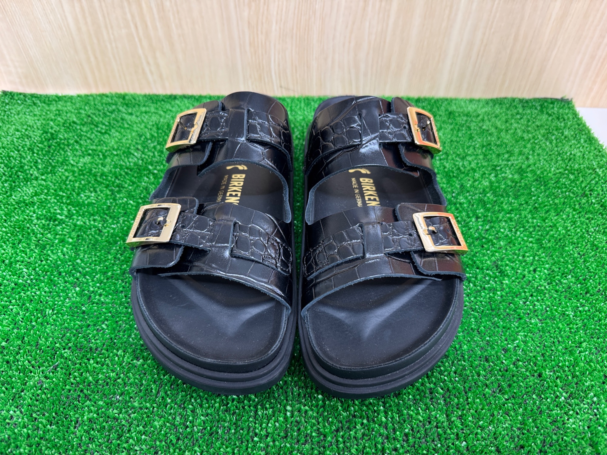BIRKENSTOCK(ビルケンシュトック)のサンダル ST BARTHS が入荷
