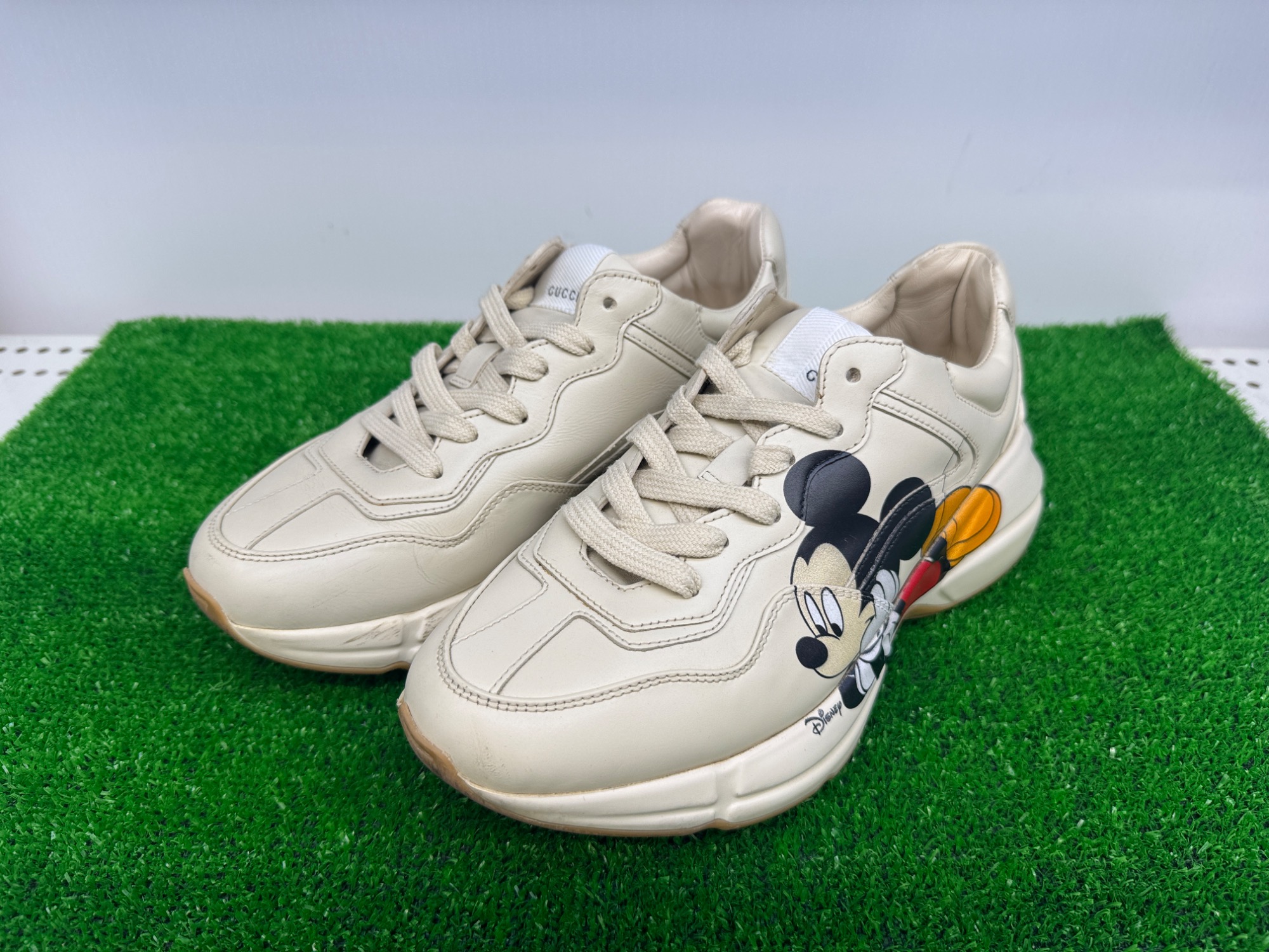未使用 グッチ GUCCI × ディズニー コラボ スニーカー 7 1/2
