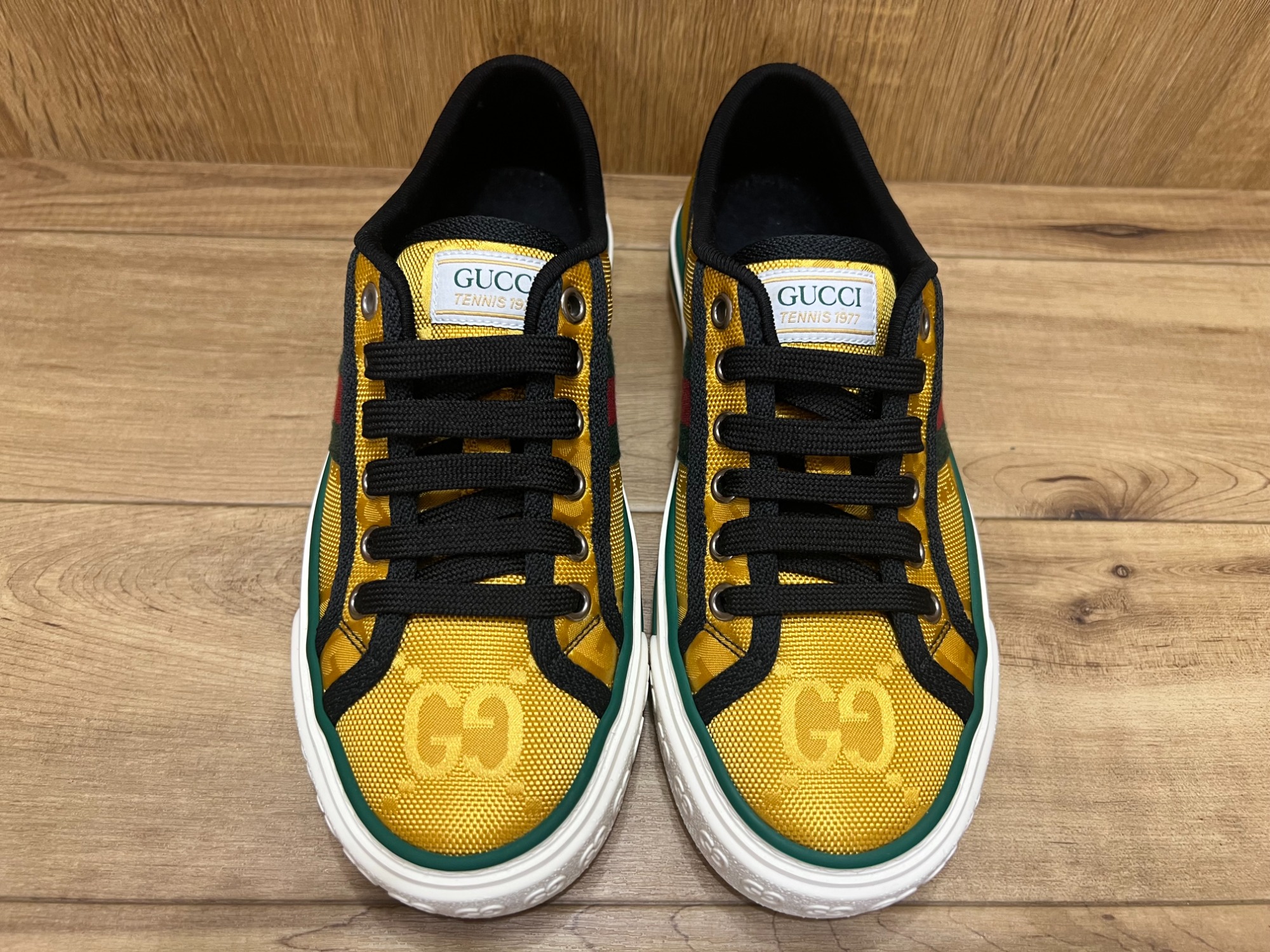 GUCCI(グッチ）のスニーカー TENNIS（テニス）1977が入荷いたし
