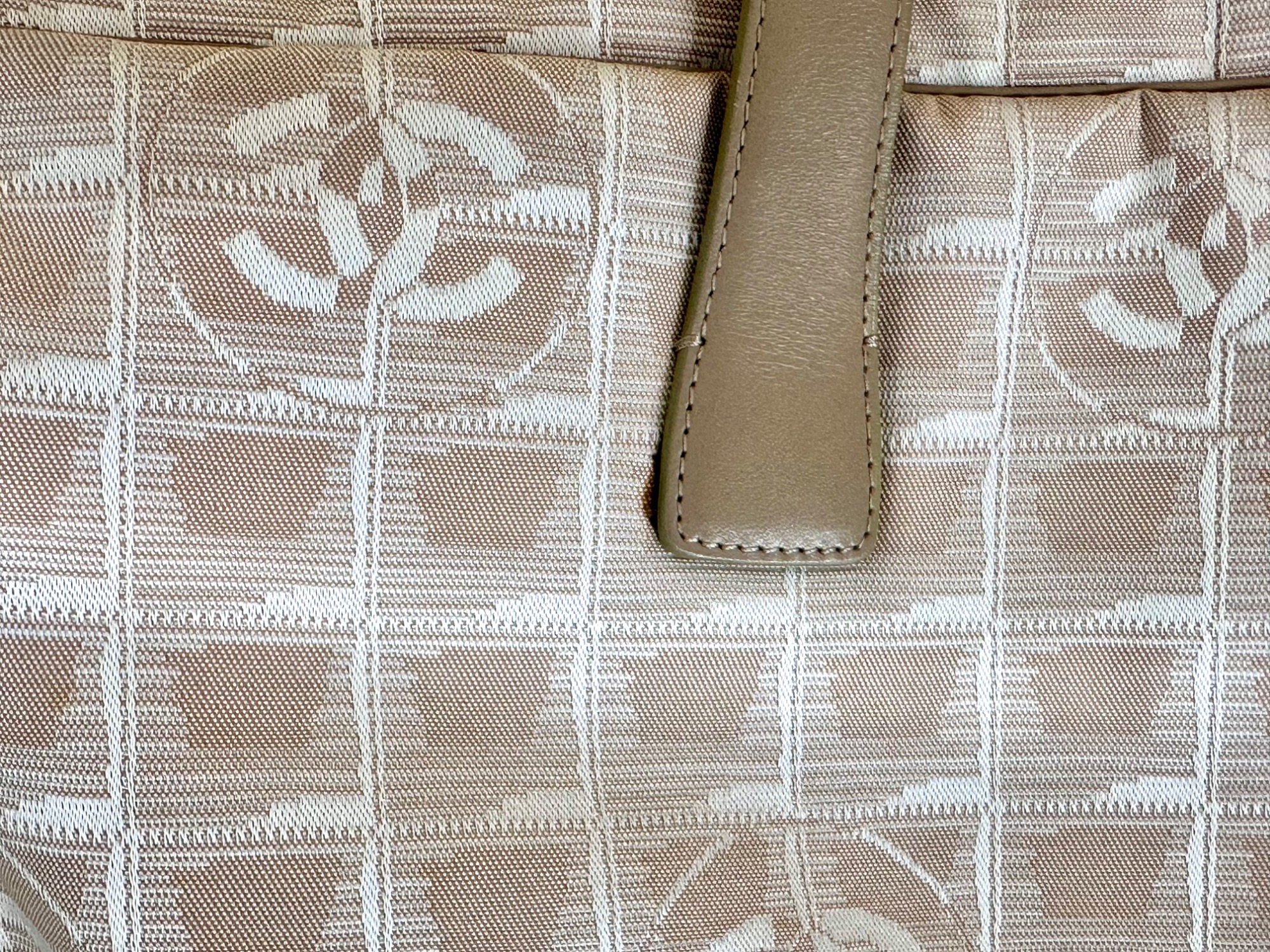 CHANEL（シャネル） ブリーフケース ニュートラベルラインが買取