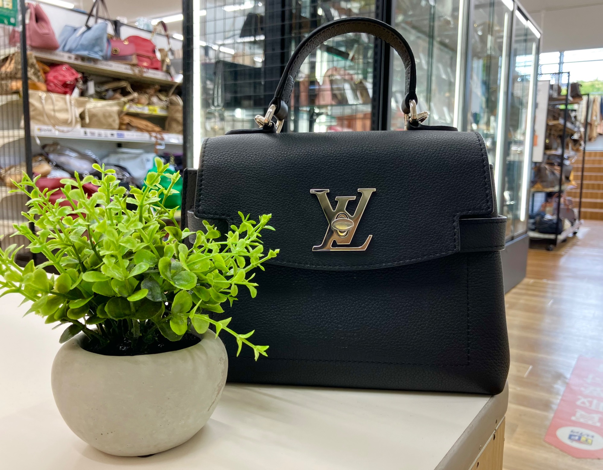 LOUIS VUITTON(ルイ/ヴィトン)ロックミー・エヴァーMINIが入荷 LOUIS VUITTON(ルイ/ヴィトン)ロックミー・エヴァーMINIが入荷