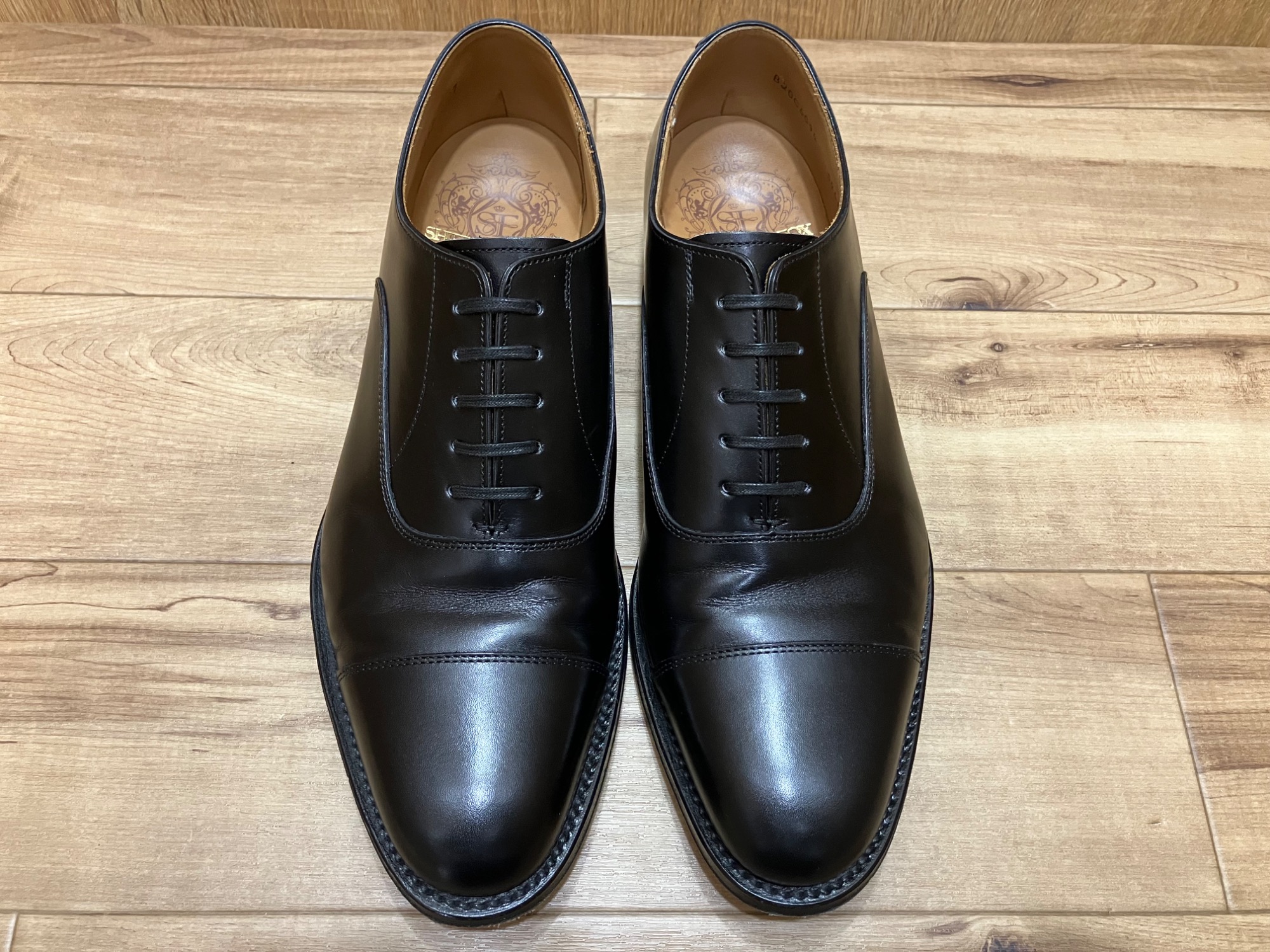 SHETLAND FOX (シェットランドフォックス)のレザーシューズが入荷