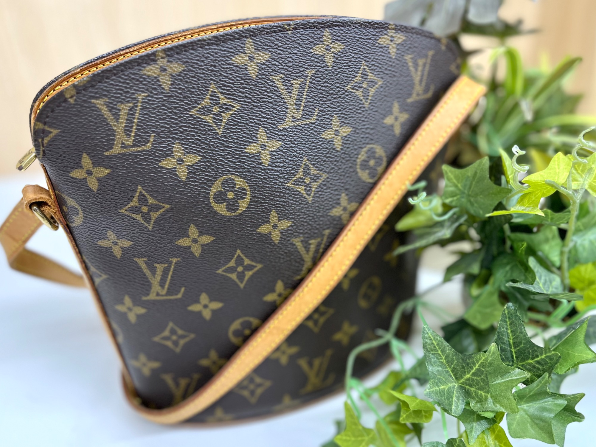 ルイヴィトン ドルーオ　ショルダーバッグ　Louis Vuitton LOUIS VUITTON ルイ・ヴィトン ドルーオ ショルダーバッグ バッグ