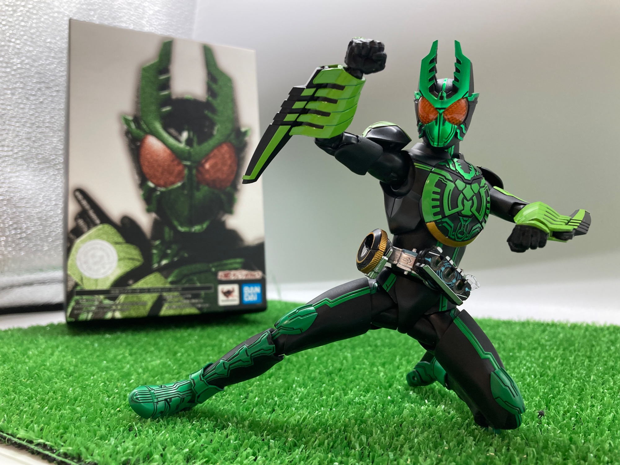 Amazon.co.jp: S.H.Figuarts（真骨彫製法） 仮面ライダーオーズ