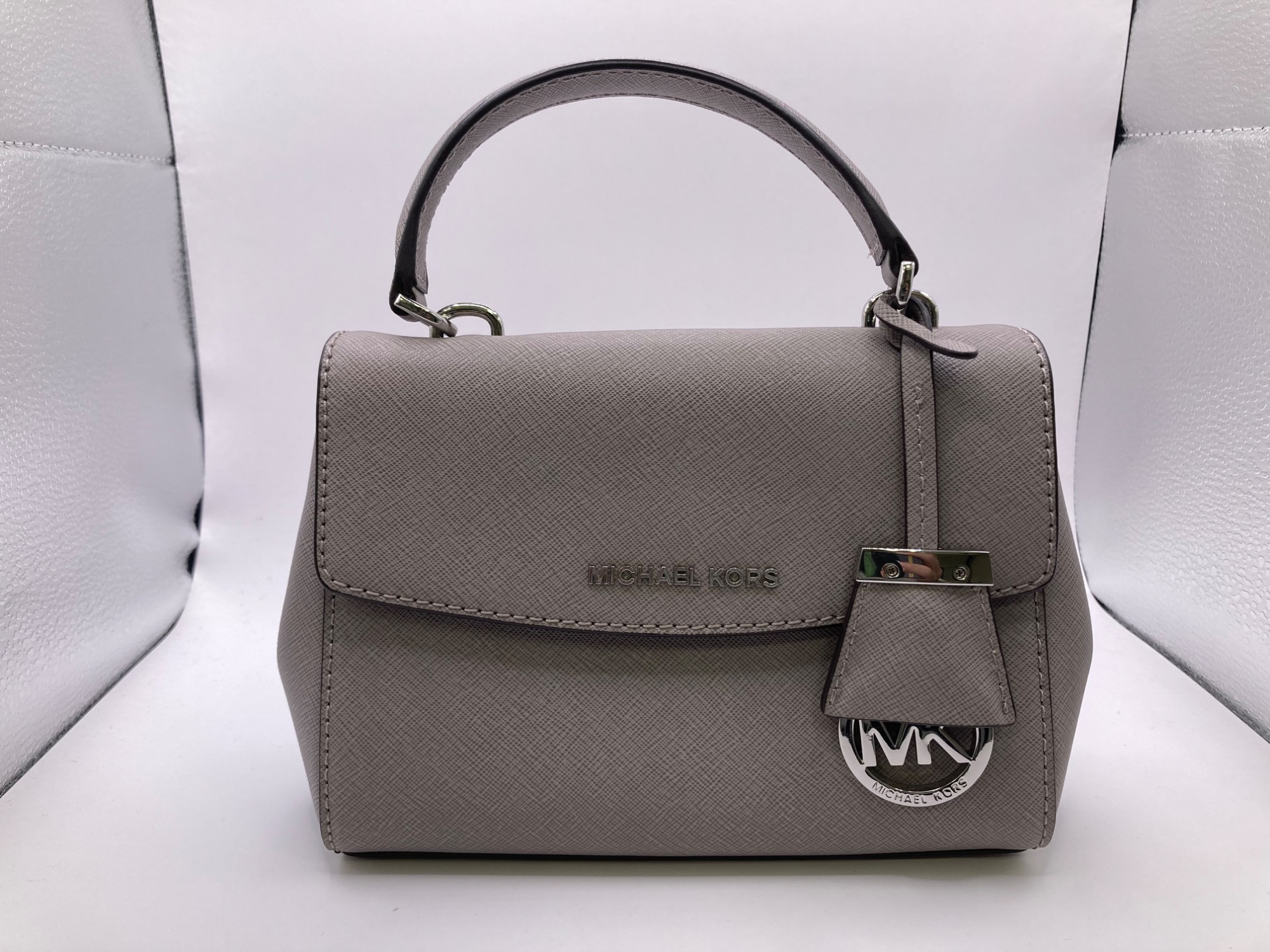 MICHAEL KORS】2WAYショルダーバッグをご紹介！！｜2025年07月31