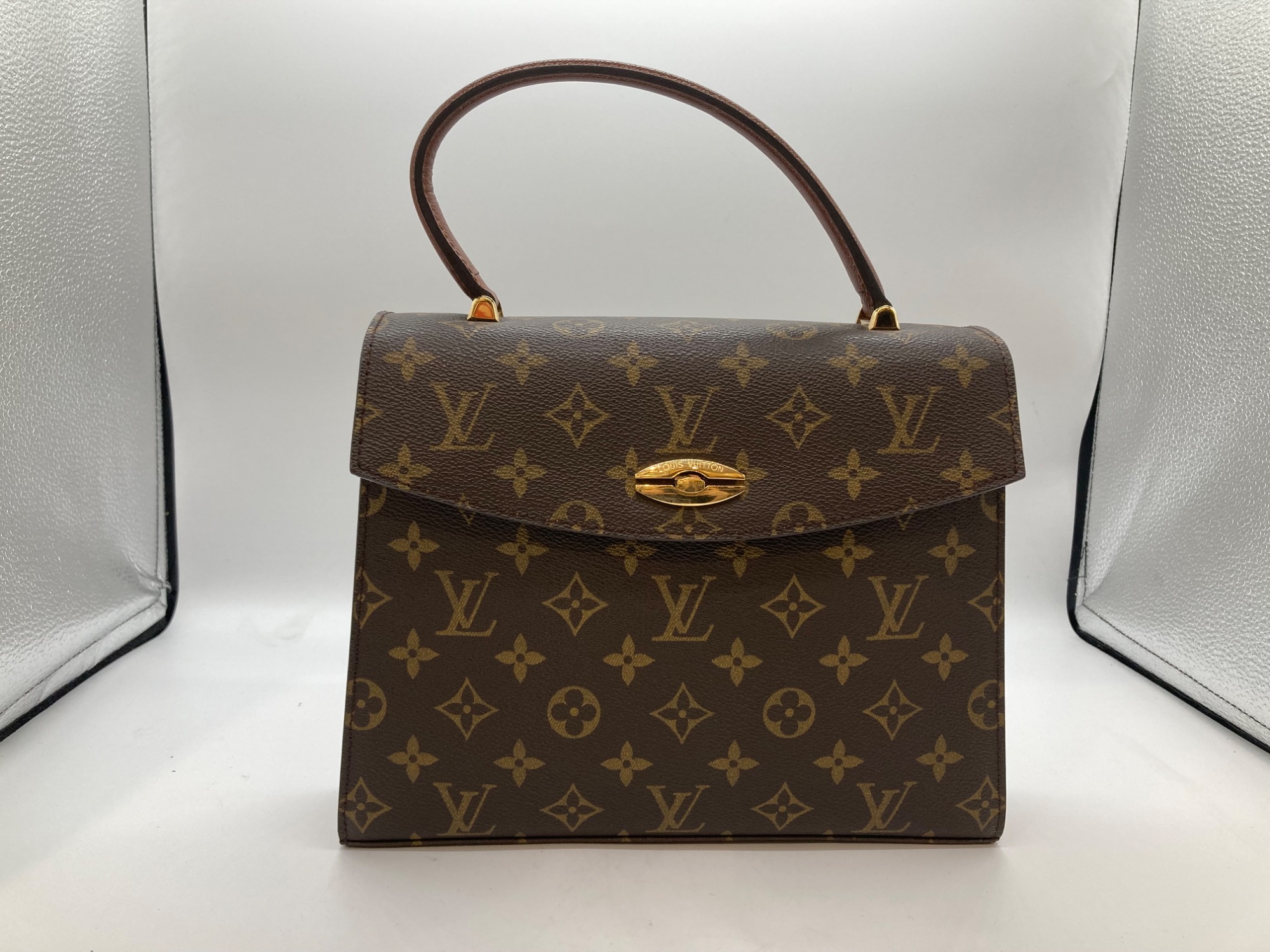 LOUIS VUITTON(モノグラム M51379)のハンドバッグが買取入荷しました！ LOUIS VUITTONのハンドバッグ(M51379 モノグラム)が買取入荷しました