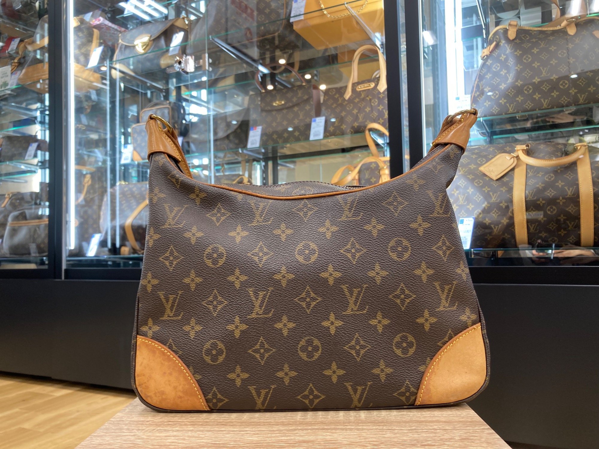 ドリーム池田店】ルイ・ヴィトン モノグラム ブローニュ30 IKX-264