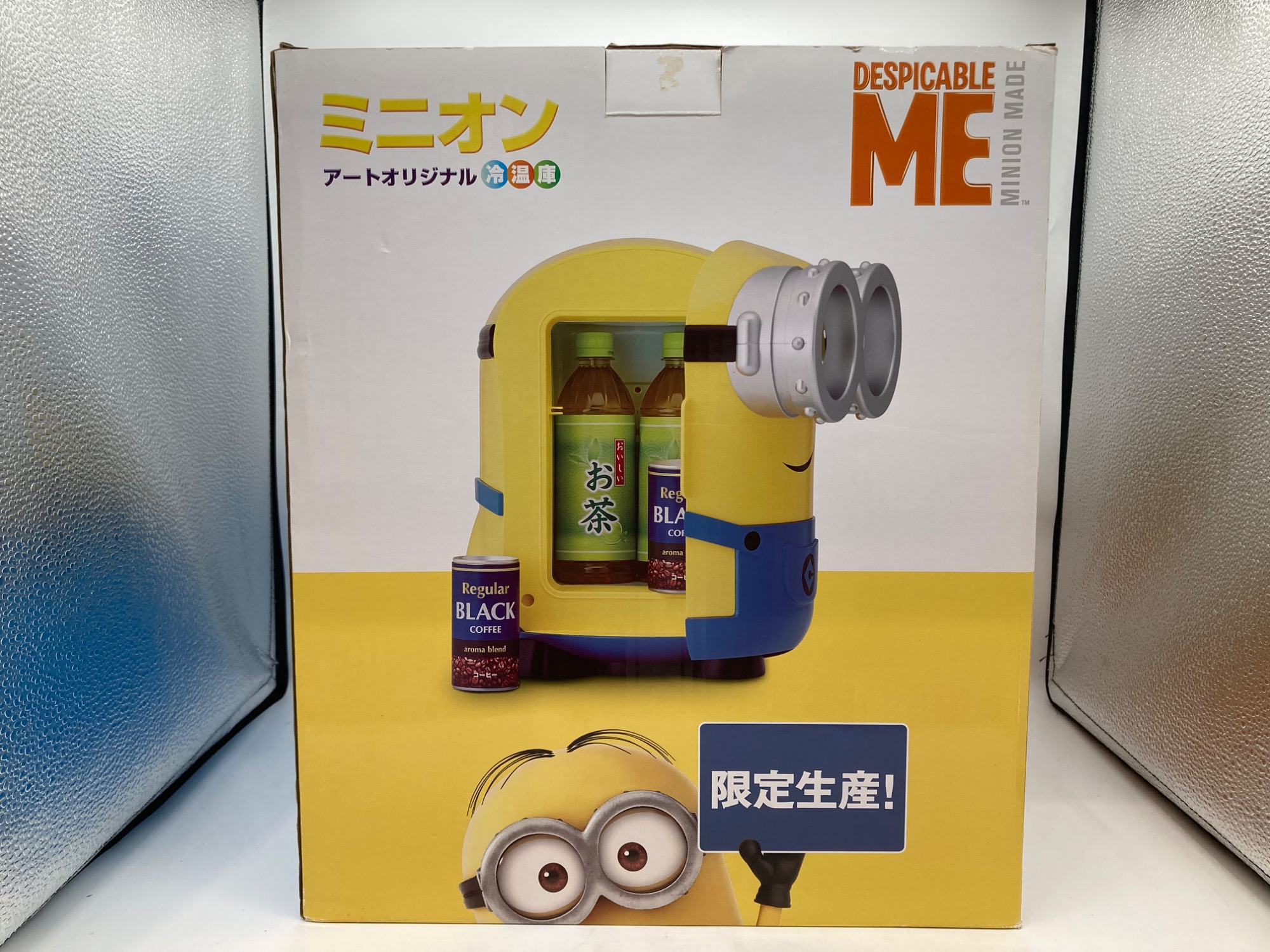 非売品　ミニオン　冷温庫　アート引越センター　オリジナル　送料込み　箱付き アート引越センターより【ミニオン/アートオリジナル冷温庫】が