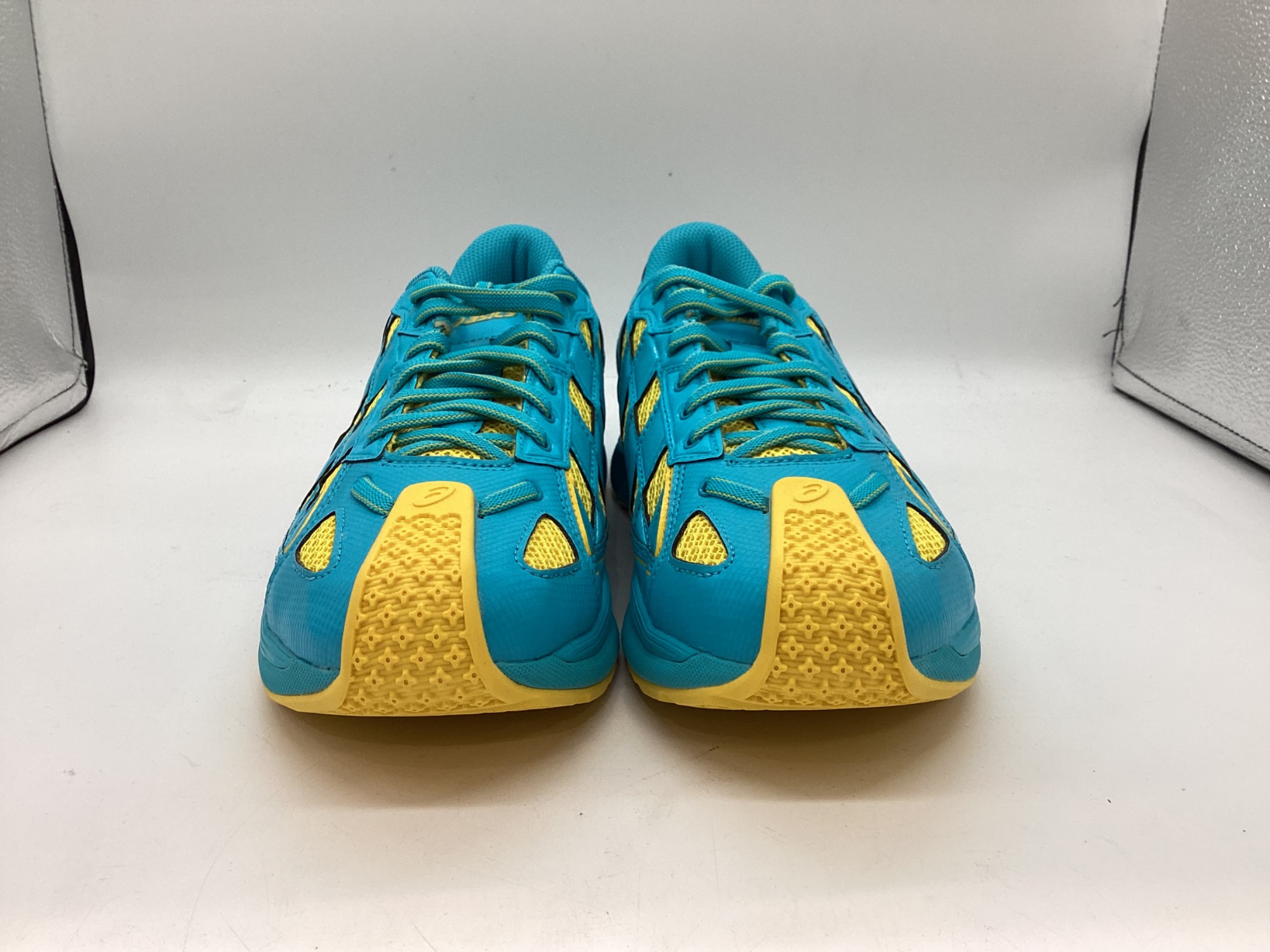 asics×Kiko Kostadinov】ローカットスニーカー 1023A019 のご紹介です 