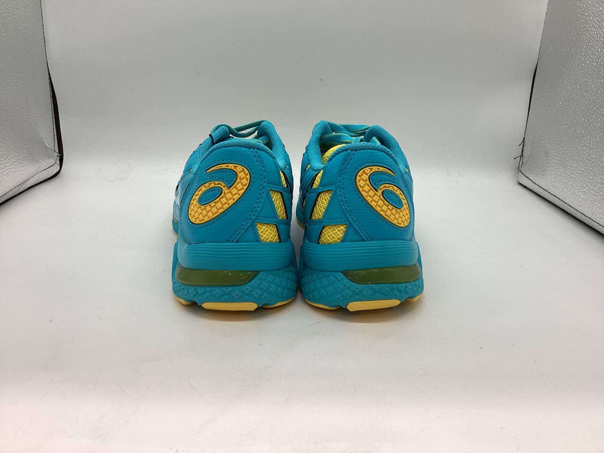 asics×Kiko Kostadinov】ローカットスニーカー 1023A019 のご紹介です 