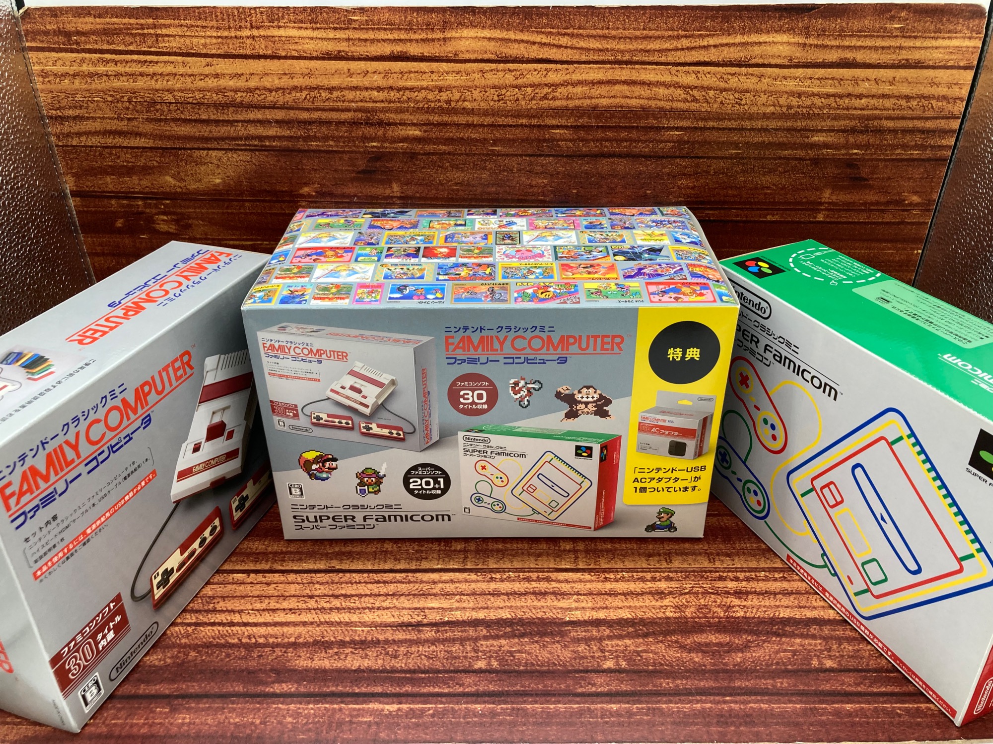 ニンテンドークラシック　ミニ　２台セット Nintendoより【ニンテンドークラシックミニ ダブルパック NSL-0040】が